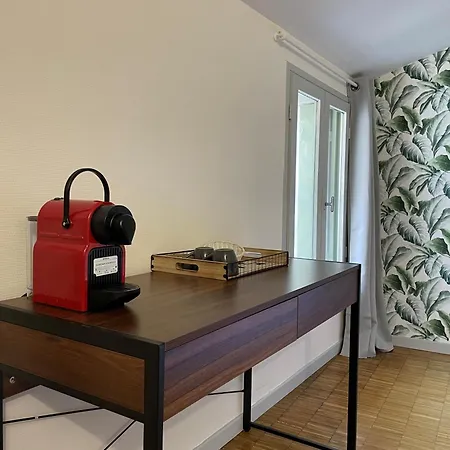 De L'horloge Szálloda *